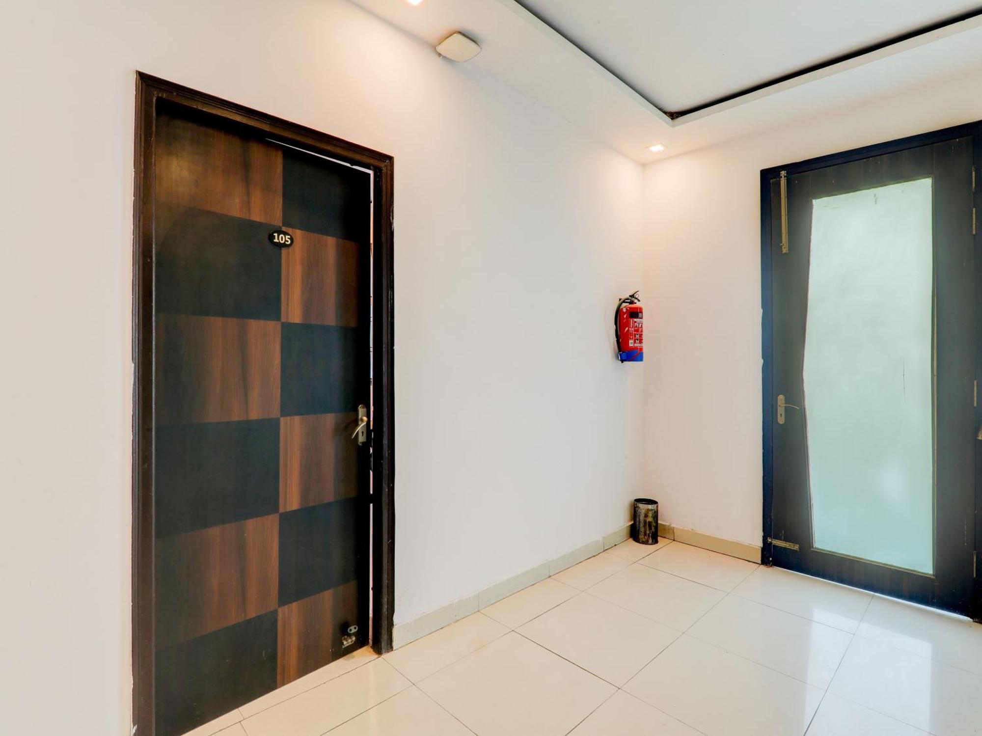 Super Collection O Kiara Guest House Lucknow Exterior foto
