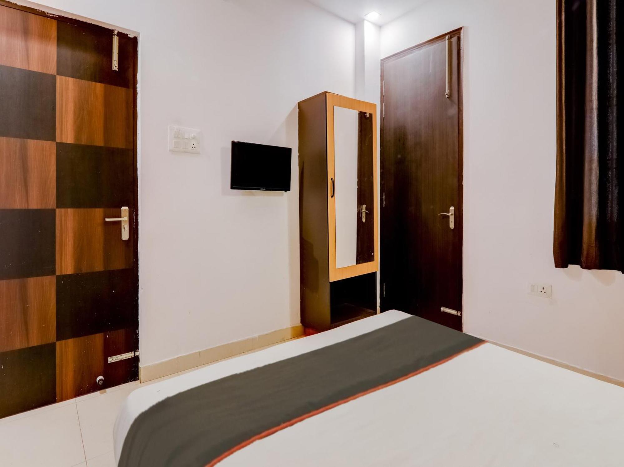 Super Collection O Kiara Guest House Lucknow Exterior foto